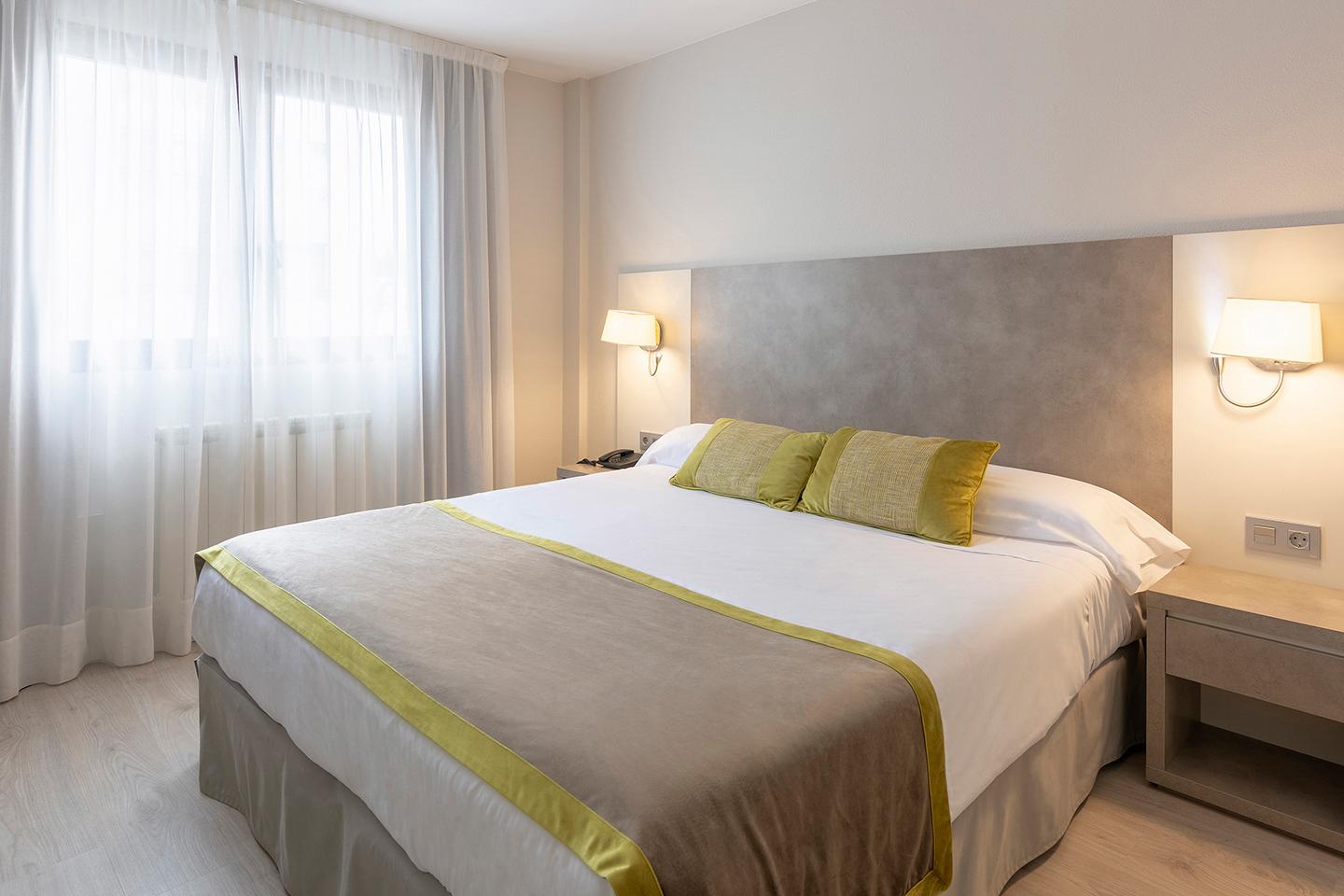 Hotel & Spa Real Хака Екстериор снимка