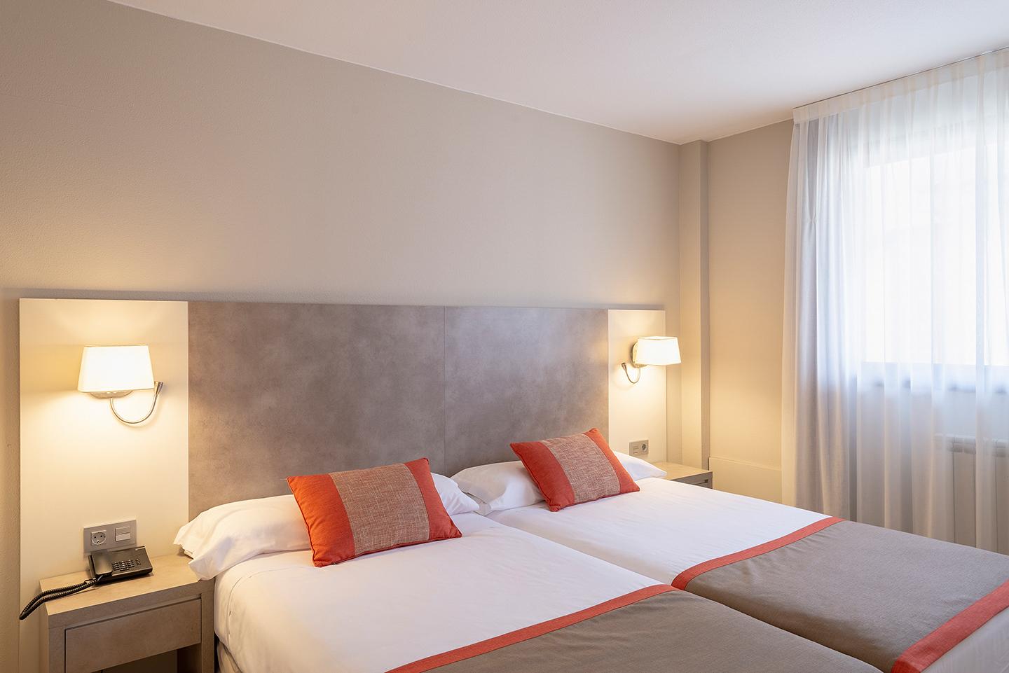 Hotel & Spa Real Хака Екстериор снимка