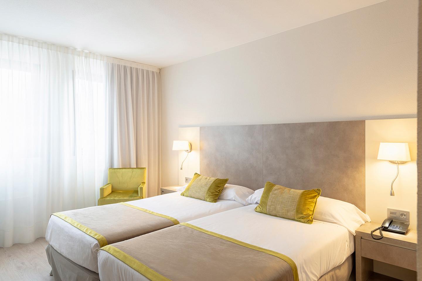 Hotel & Spa Real Хака Екстериор снимка
