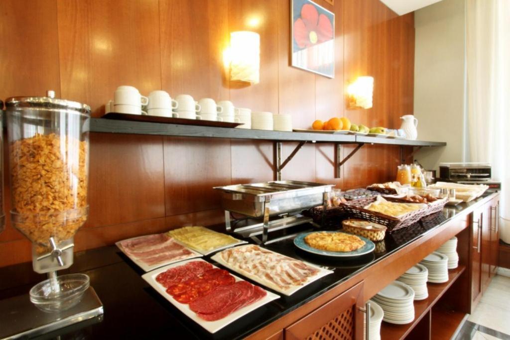 Hotel & Spa Real Хака Екстериор снимка