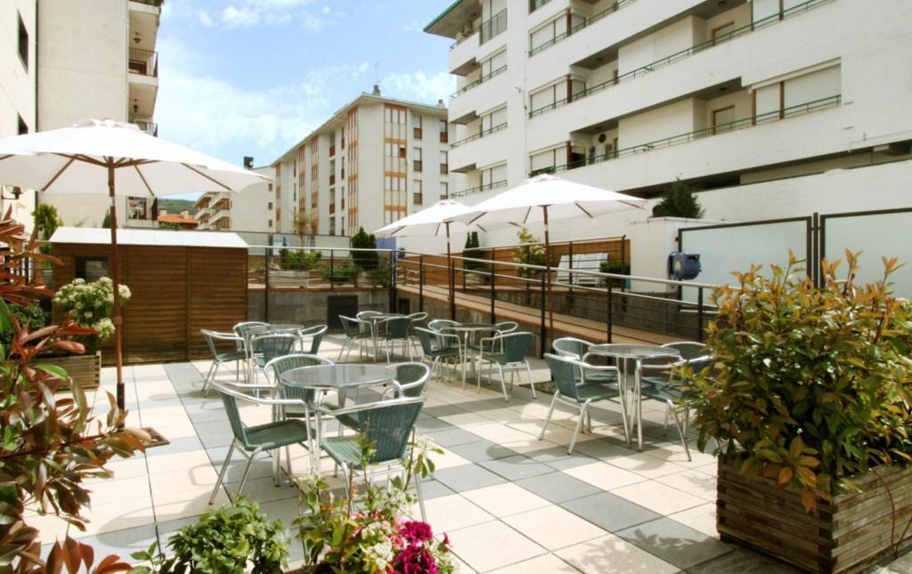 Hotel & Spa Real Хака Екстериор снимка