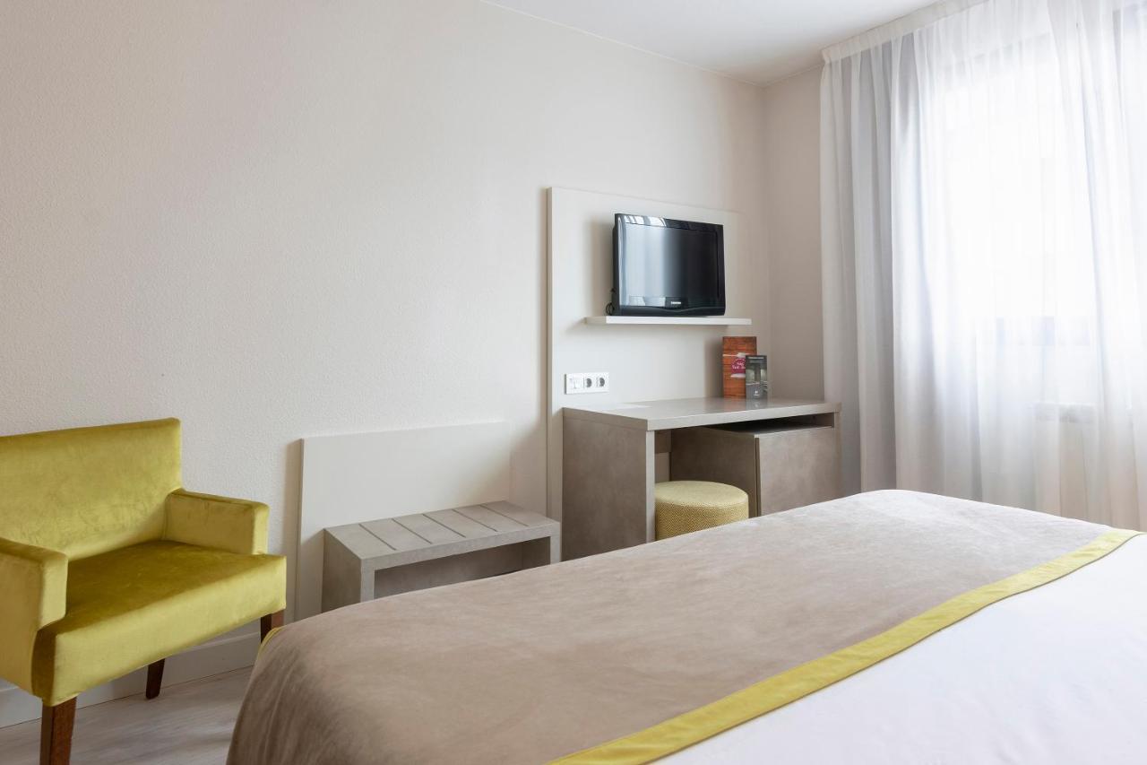 Hotel & Spa Real Хака Екстериор снимка